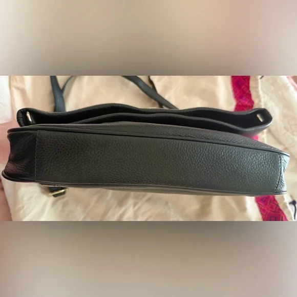 Tory Burch Amanda Foldover 3-Way Black Pebbled Leather Crossbody Bag - Picture 6 of 13